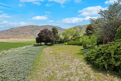 777 E 6600 S, Hyrum, UT 84319 - Photo 28