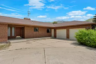 777 E 6600 S, Hyrum, UT 84319 - Photo 4