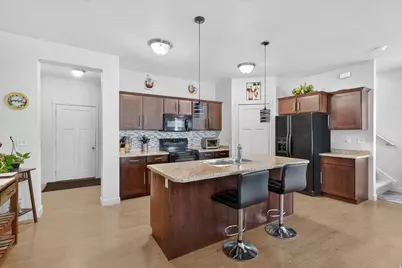 5658 W Island Ridge Dr, West Valley, UT 84118 - Photo 14