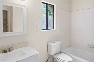 666 E Larchwood Dr, Midvale, UT 84047 - Photo 12