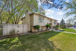 666 E Larchwood Dr, Midvale, UT 84047 - Photo 2