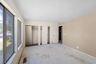 666 E Larchwood Dr, Midvale, UT 84047 - Photo 26