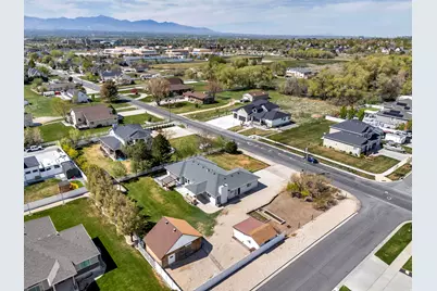 622 E 12000 S, Draper, UT 84020 - Photo 48