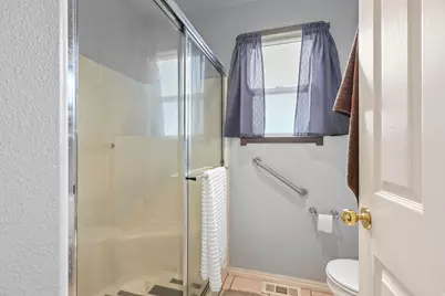 5048 S 4000 W, Roy, UT 84067 - Photo 16