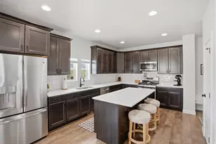 5199 W Lake Terrace Ave S, South Jordan, UT 84009 - Photo 4