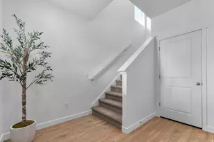 356 E Levengrove Dr N, Lehi, UT 84048 - Photo 2