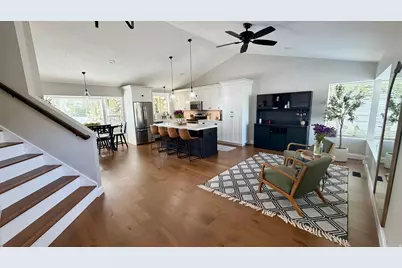 11621 S Havre Cir E, Sandy, UT 84070 - Photo 4