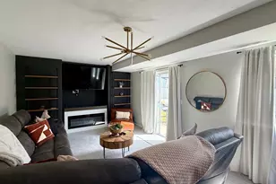 11261 S Havre Cir E, Sandy, UT 84070 - Photo 2