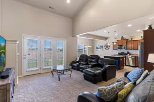 979 W Willow Green Way, Farmington, UT 84025 - Photo 6