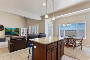 979 W Willow Green Way, Farmington, UT 84025 - Photo 8