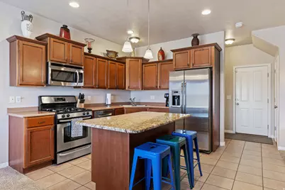 979 W Willow Green Way, Farmington, UT 84025 - Photo 10