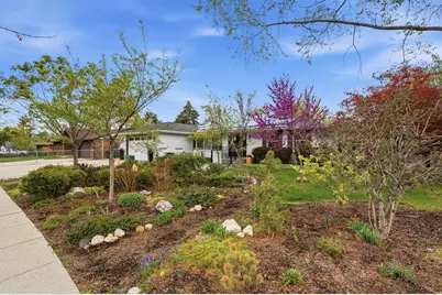 1893 E Viscounti Dr S, Sandy, UT 84093 - Photo 4