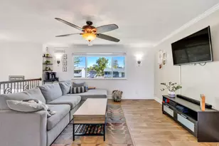 634 E Pico St, Sandy, UT 84070 - Photo 2