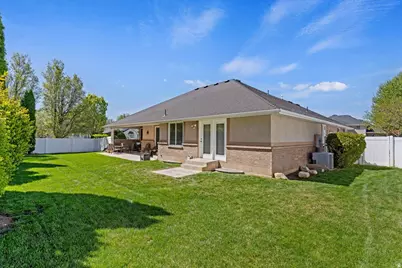 1924 N 2000 E, Layton, UT 84040 - Photo 40