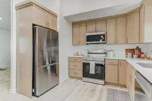 2567 N 1450 E, Layton, UT 84040 - Photo 4