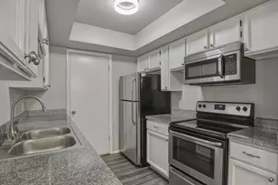 1462 E Foxboro Dr, Millcreek, UT 84106 - Photo 2