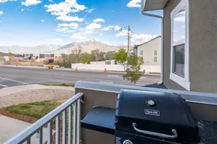 1007 W Painted Horse Ln, Bluffdale, UT 84065 - Photo 34