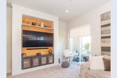 1007 W Painted Horse Ln, Bluffdale, UT 84065 - Photo 8