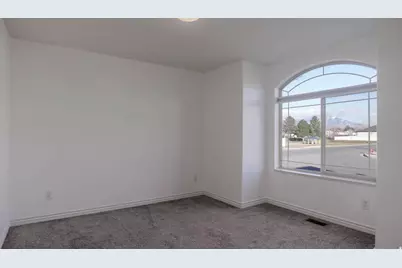 1115 S 1425 W, Clearfield, UT 84015 - Photo 4