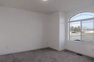 1115 S 1425 W, Clearfield, UT 84015 - Photo 4