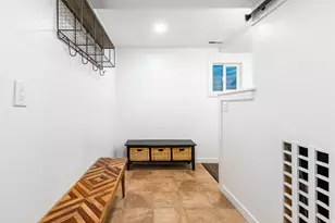 2555 E Chalet Rd S, Cottonwood Heights, UT 84093 - Photo 24