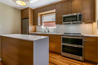 189 N R St E, Salt Lake City, UT 84103 - Photo 12