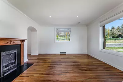 189 N R St E, Salt Lake City, UT 84103 - Photo 20