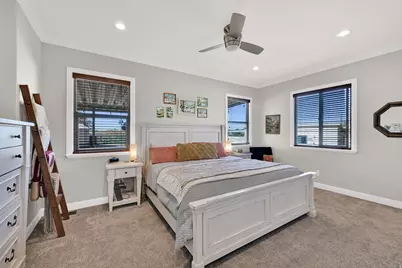 2137 W 200 S, Marriott-Slaterville City, UT 84404 - Photo 16