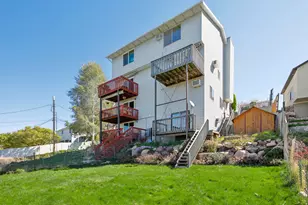 3073 E Stratton Dr S, Holladay, UT 84117 - Photo 34