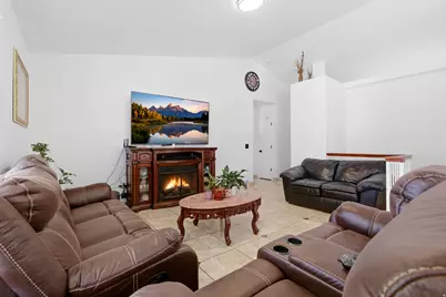 3339 S Hunter Farm Way, West Valley, UT 84128 - Photo 10