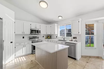 3339 S Hunter Farm Way, West Valley, UT 84128 - Photo 14