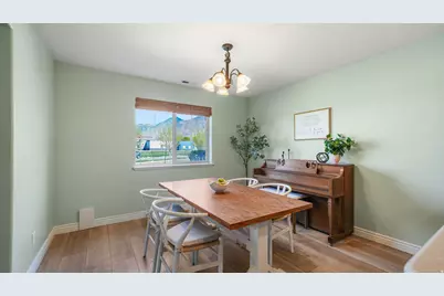 1135 W 100 S, Springville, UT 84663 - Photo 6