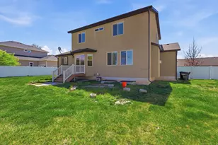 2068 W 1500 S, Woods Cross, UT 84087 - Photo 32