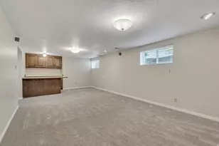 6915 S 2200 W, West Jordan, UT 84084 - Photo 18