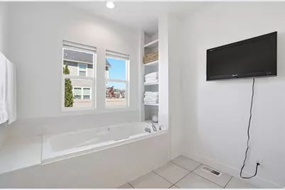 409 N Hill Farms Ln, Kaysville, UT 84037 - Photo 24