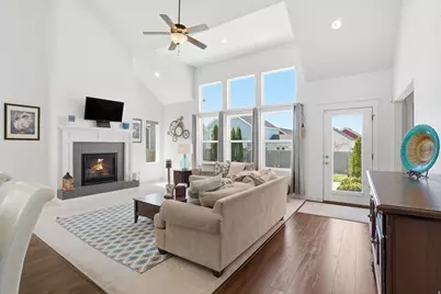 409 N Hill Farms Ln, Kaysville, UT 84037 - Photo 8