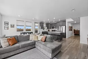 8342 S Sky Mirror Ln W, Midvale, UT 84047 - Photo 6