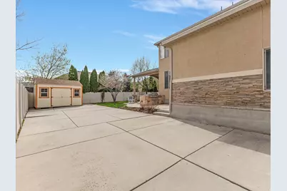 2943 W Current Creek Dr, South Jordan, UT 84095 - Photo 36