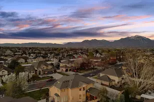 2943 W Current Creek Dr, South Jordan, UT 84095 - Photo 52