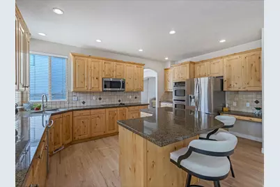 2943 W Current Creek Dr, South Jordan, UT 84095 - Photo 8