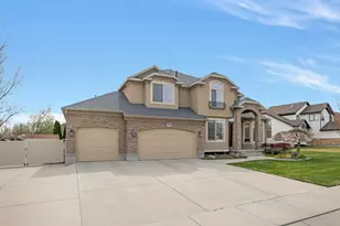 2943 W Current Creek Dr, South Jordan, UT 84095 - Photo 48