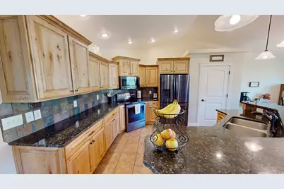 5752 E Old Oregon Rd, Lava Hot Springs, ID 83246 - Photo 10