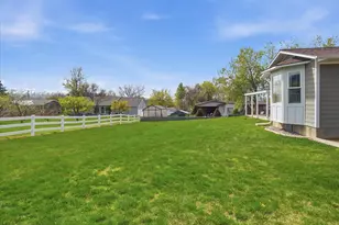 220 E 300 N, Hyde Park, UT 84318 - Photo 32