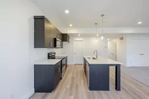 6502 W Knox Creek Cv, Herriman, UT 84096 - Photo 8