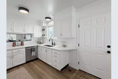 563 15th St, Ogden, UT 84404 - Photo 6