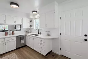 563 15th St, Ogden, UT 84404 - Photo 6