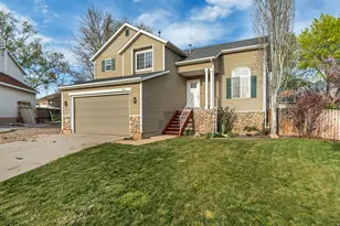 1474 N 175 E, Layton, UT 84041 - Photo 2