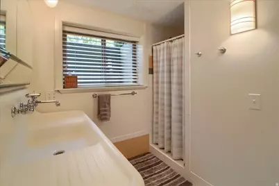 4 Cherrywoods Ln, Sandy, UT 84092 - Photo 34