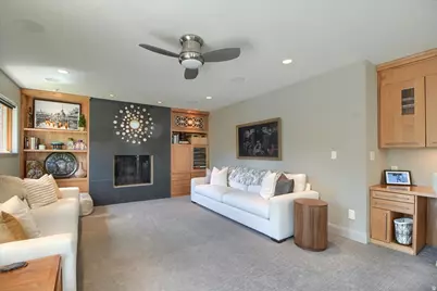 4 Cherrywoods Ln, Sandy, UT 84092 - Photo 8