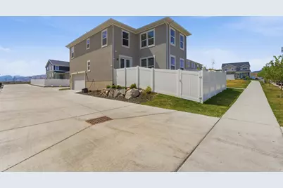 7151 W Iron Spring Ln, West Jordan, UT 84081 - Photo 26